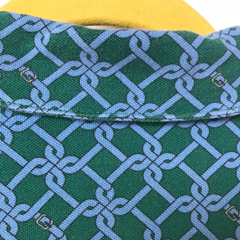 Design Button Down - Picture 2 of 7